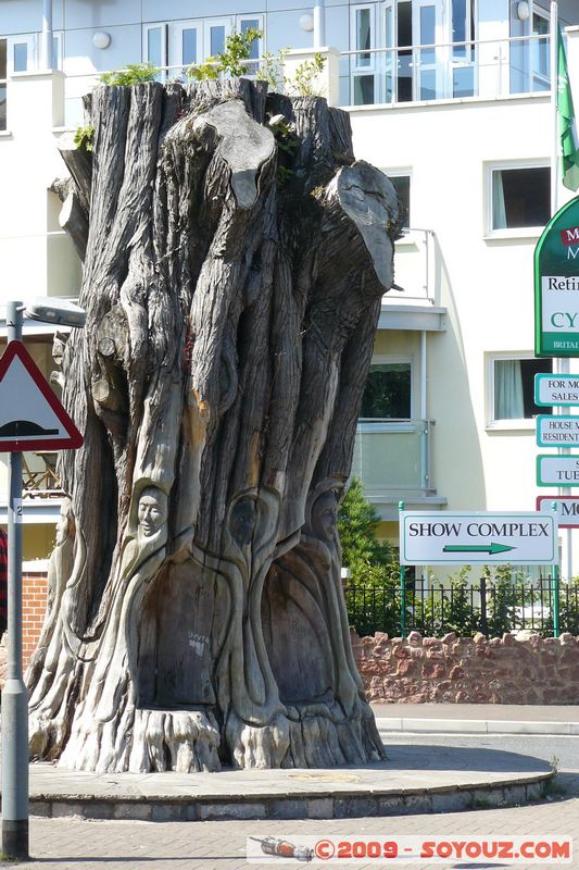 Paignton - Big Tree
Mots-clés: Arbres sculpture
