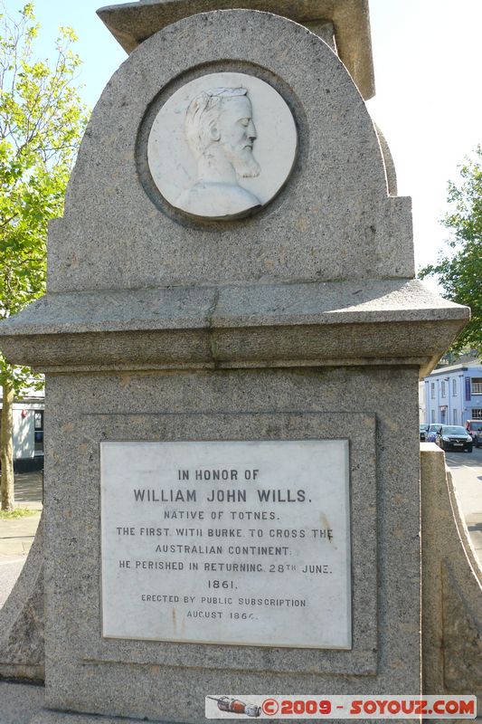 Totnes - Wills Memorial
