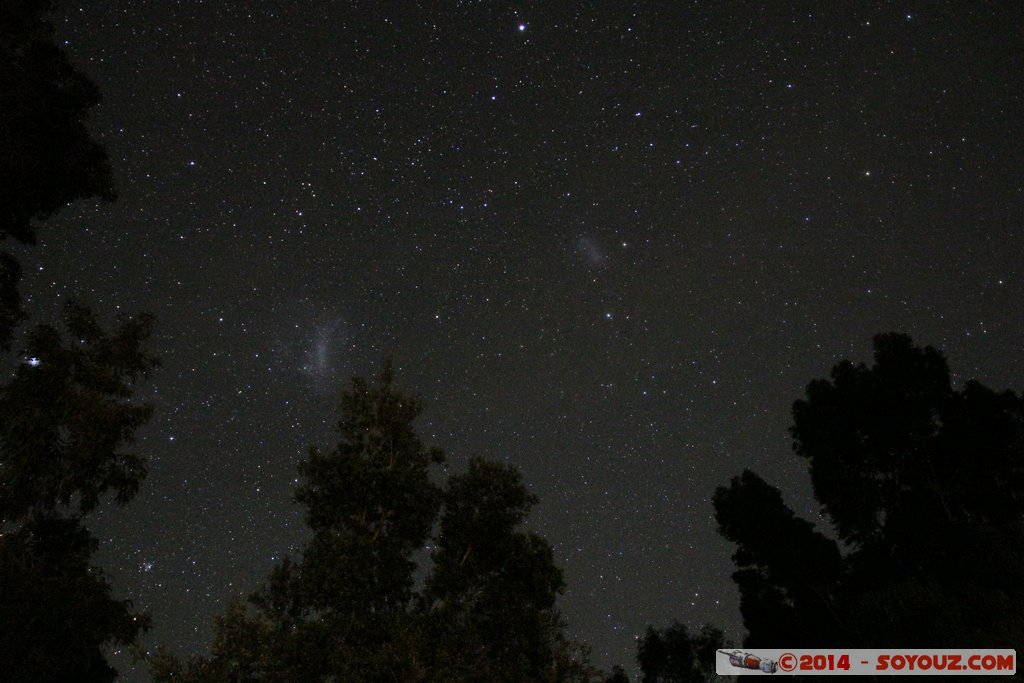 Margaret River - Burnside by Night - Magellanic Clouds
Mots-clés: AUS Australie Cowaramup geo:lat=-33.86757826 geo:lon=115.08536518 geotagged Western Australia Margaret River Burnside Astronomie Etoiles Magellan
