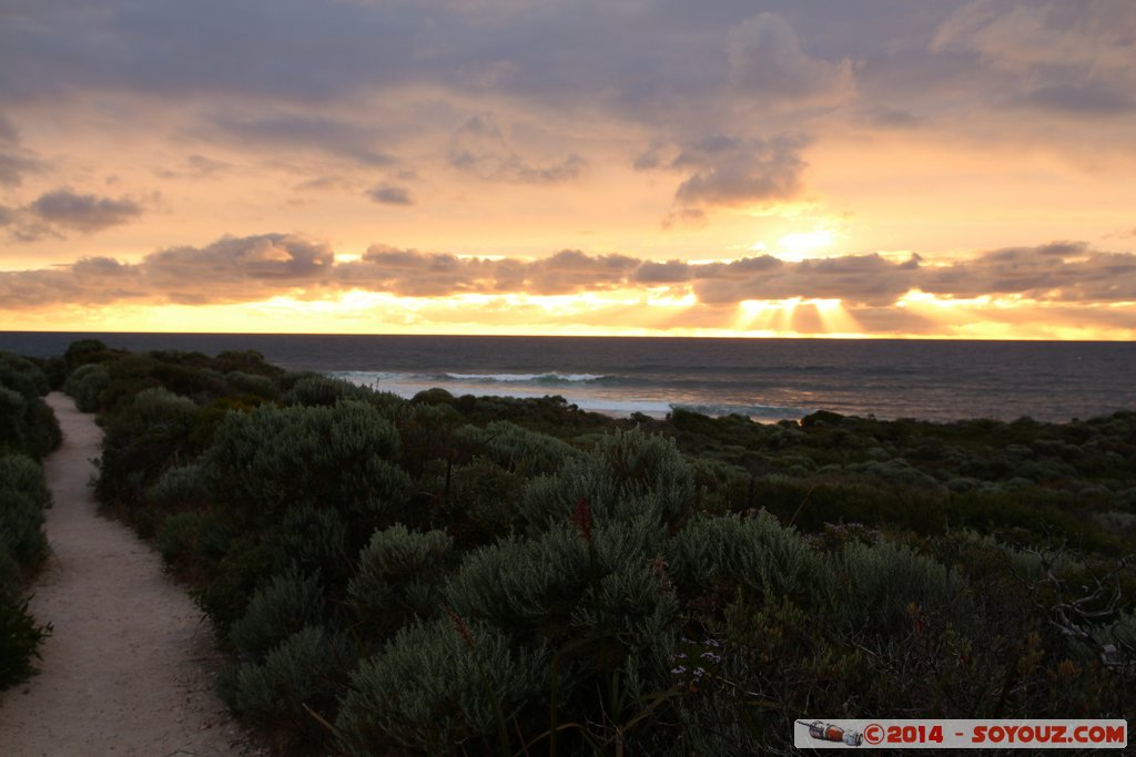 Margaret River - Gnarabup Beach - Sunset
Mots-clés: AUS Australie geo:lat=-33.99173961 geo:lon=114.99016641 geotagged Gnarabup Western Australia Margaret River Gnarabup Beach sunset Lumiere