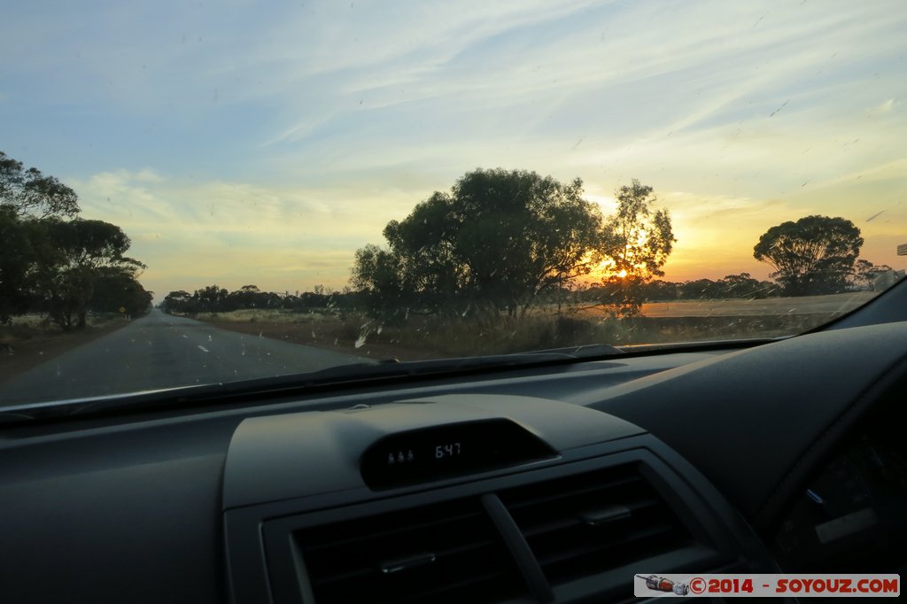 Great Northern Highway - Sunset
Mots-clés: AUS Australie geo:lat=-30.48622000 geo:lon=116.36532800 geotagged Miling Western Australia Route sunset