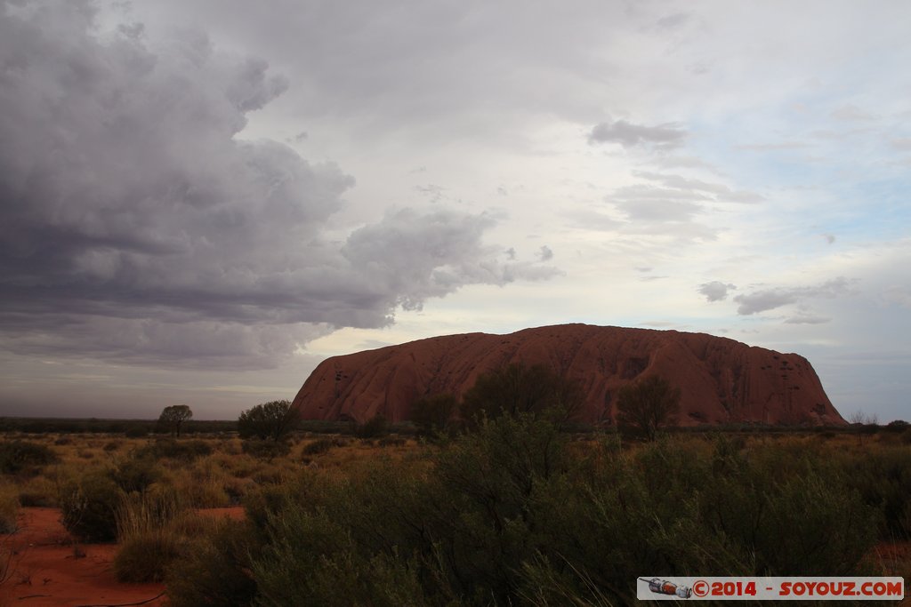 Ayers Rock / Uluru - Stormy Sunset
Mots-clés: AUS Australie Ayers Rock geo:lat=-25.33675364 geo:lon=131.00521445 geotagged Northern Territory Uluru - Kata Tjuta National Park patrimoine unesco uluru Ayers rock animiste