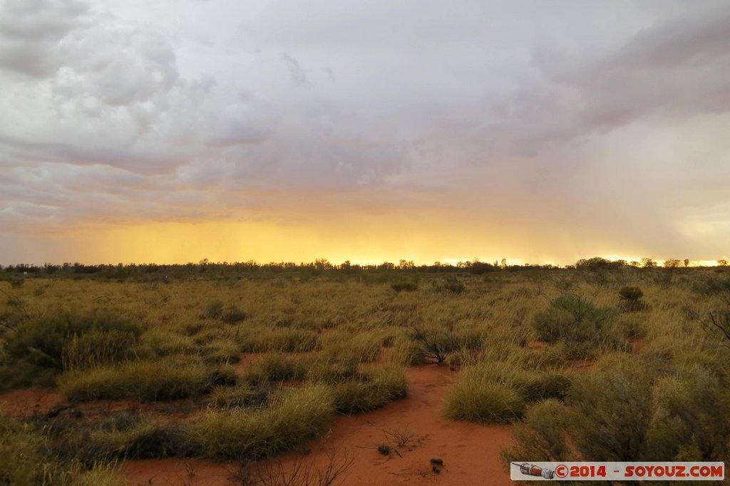 Ayers Rock / Uluru - Stormy Sunset
Mots-clés: AUS Australie Ayers Rock geo:lat=-25.33675970 geo:lon=131.00528151 geotagged Northern Territory Uluru - Kata Tjuta National Park patrimoine unesco uluru Ayers rock sunset Lumiere