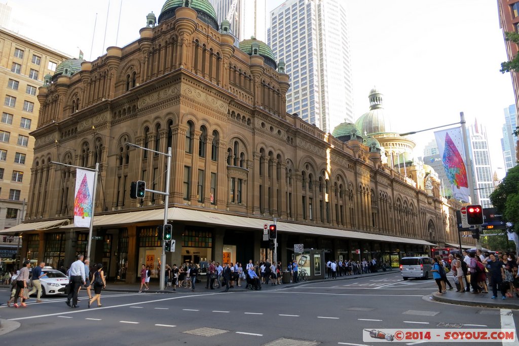 Sydney CBD - Queen Victoria Building (QVB)
Mots-clés: AUS Australie geo:lat=-33.87089267 geo:lon=151.20620367 geotagged Grosvenor Place New South Wales Sydney CBD QVB