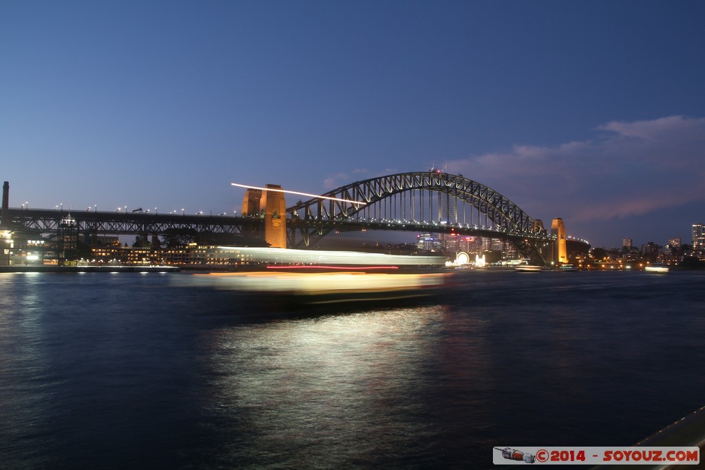 Sydney at Dusk - Circular quay - Harbour Bridge
Mots-clés: AUS Australie geo:lat=-33.85768262 geo:lon=151.21424049 geotagged New South Wales Sydney Circular quay sunset Harbour Bridge Pont bateau Lumiere