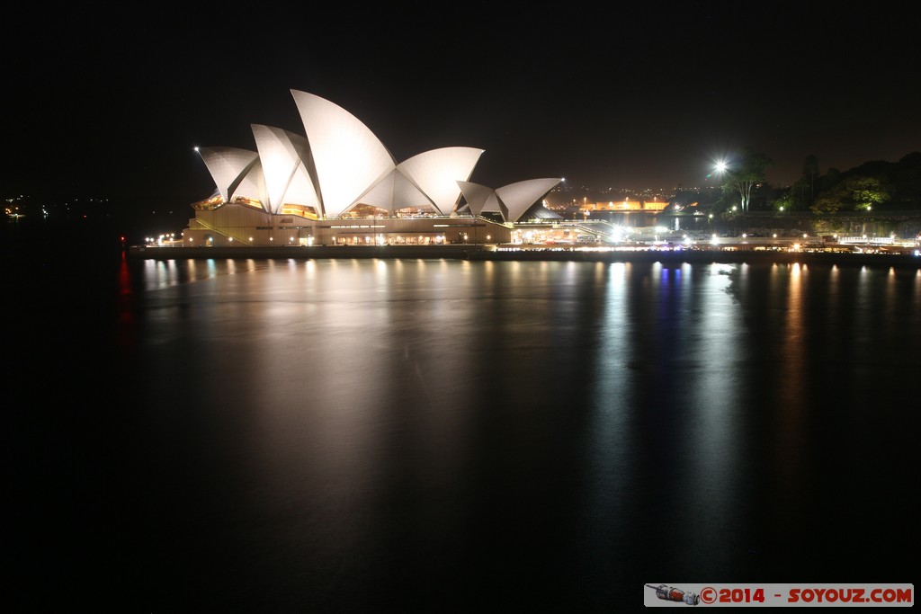 Sydney by Night - Circular quay - Opera House
Mots-clés: AUS Australie geo:lat=-33.85741088 geo:lon=151.21034324 geotagged New South Wales Sydney Nuit Circular quay Opera House patrimoine unesco Lumiere